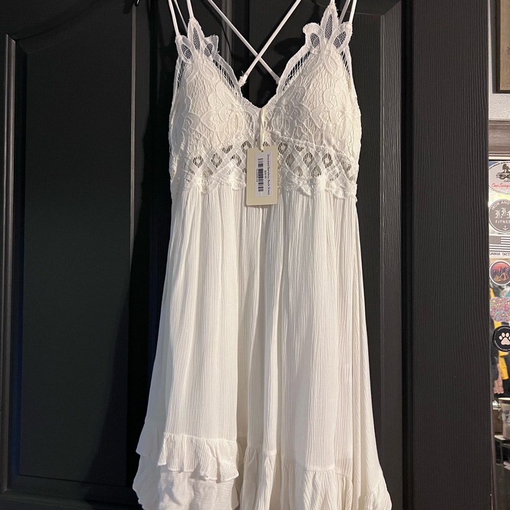 Elegant White Lace dress